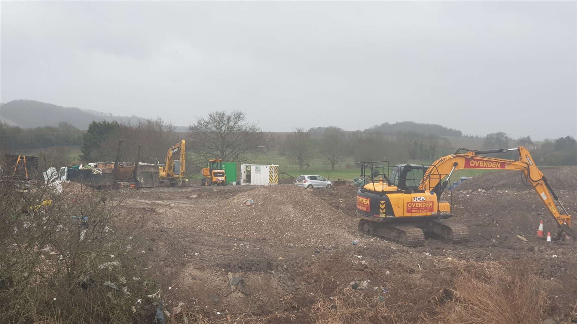 Eyesore at Brambletree Wharf