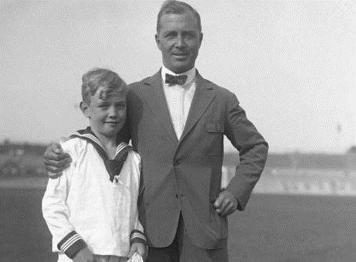 Gunther Pluschow and his son in Patagonia