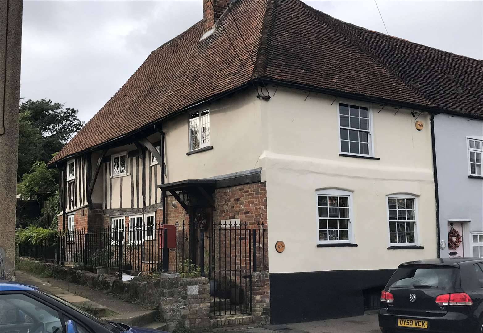 Another of the properties is a Wealden Hall house from the 1400s, with cladding from the 1800s, and it is believed the fireplace inside is from the nearby Bishop's Palace