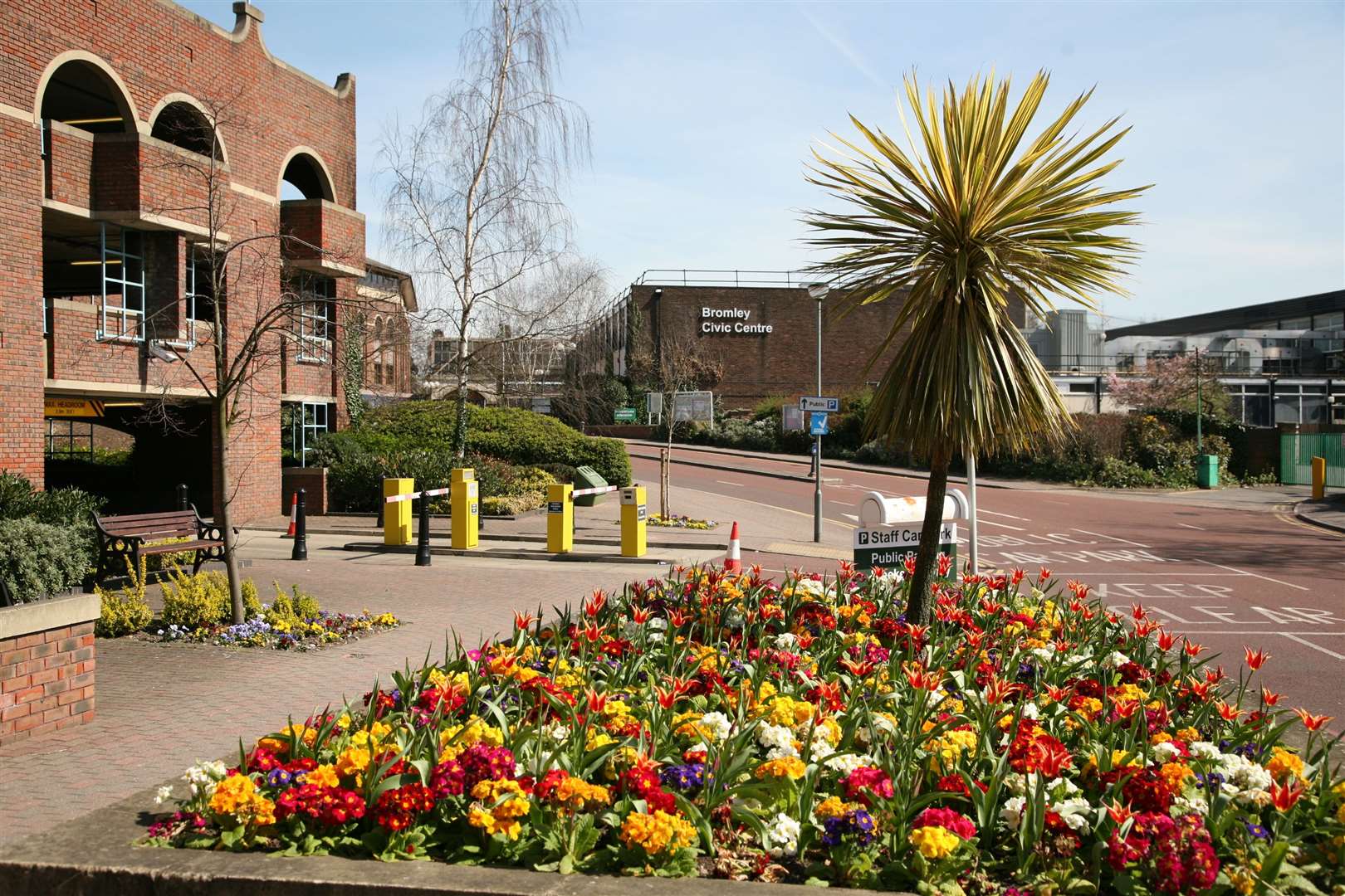 Bromley town centre - once part of Kent...now a London borough Byline: David Antony Hunt