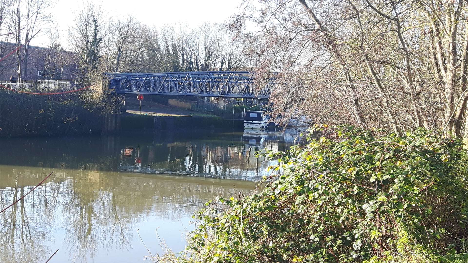 A view of the footbridge over the Medway at Tovil