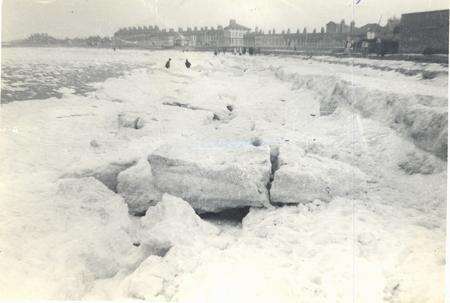 Frozen sea, Marine Parade, Sheerness, in Feb 1963