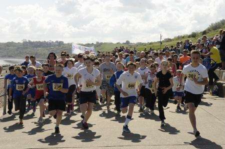 The start of the Paul Trigwell Island Run in 2012