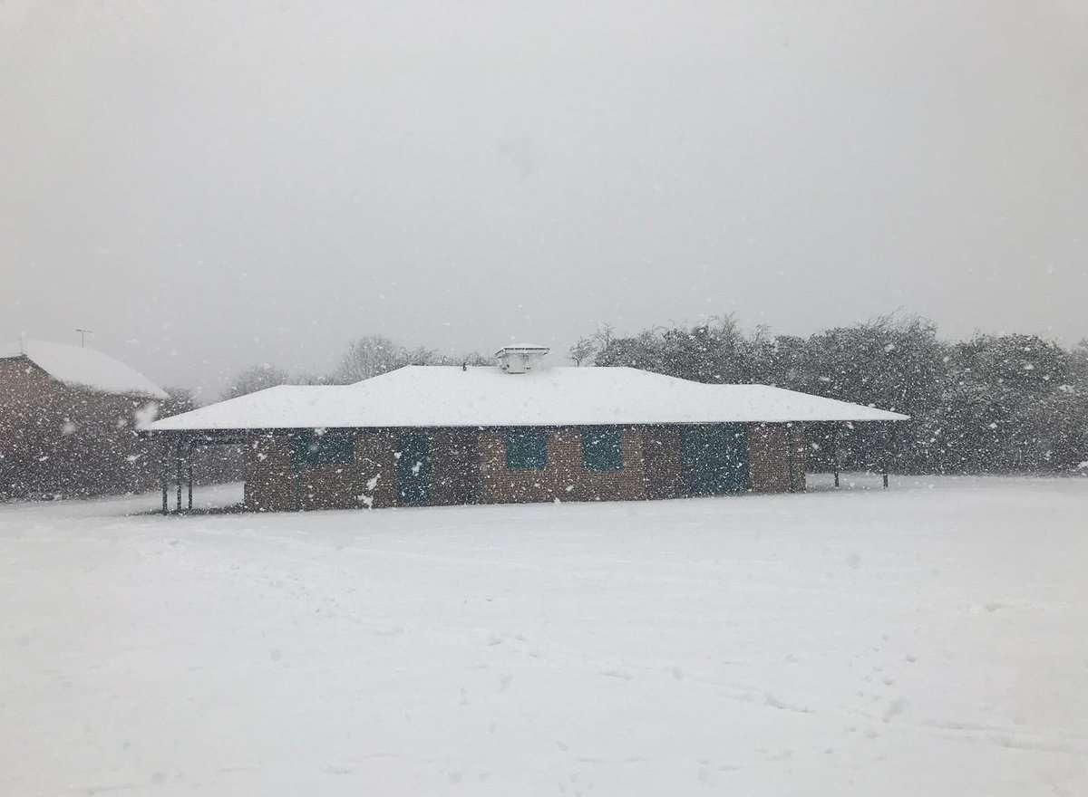 Anyone for cricket? Apparently they're deciding whether to bat or bowl first.... courtesy of Town Malling CC