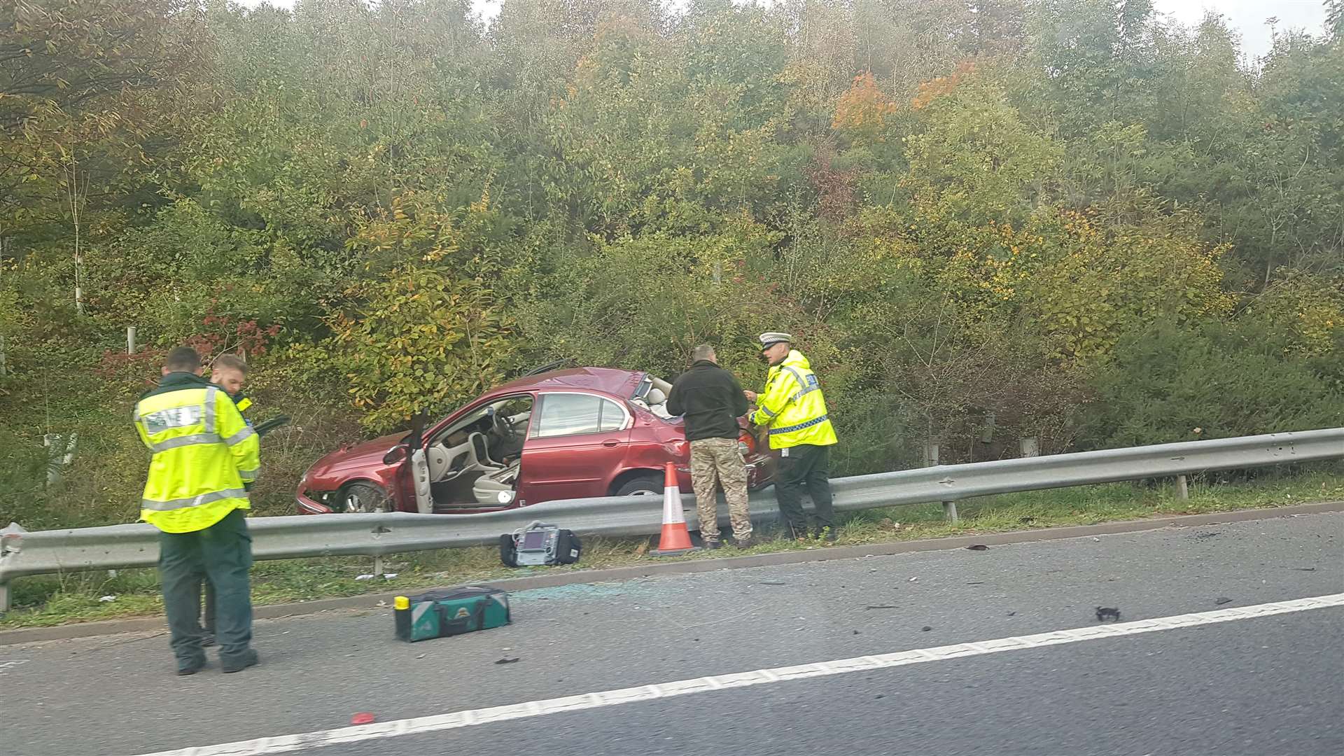 The car has ended up on the other side of the barrier (5007616)