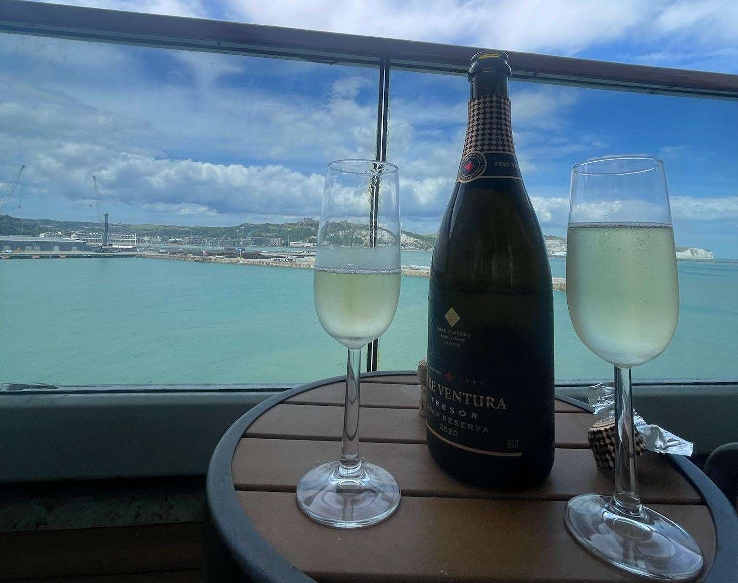 Sparkling wine with a view of Dover’s white cliffs