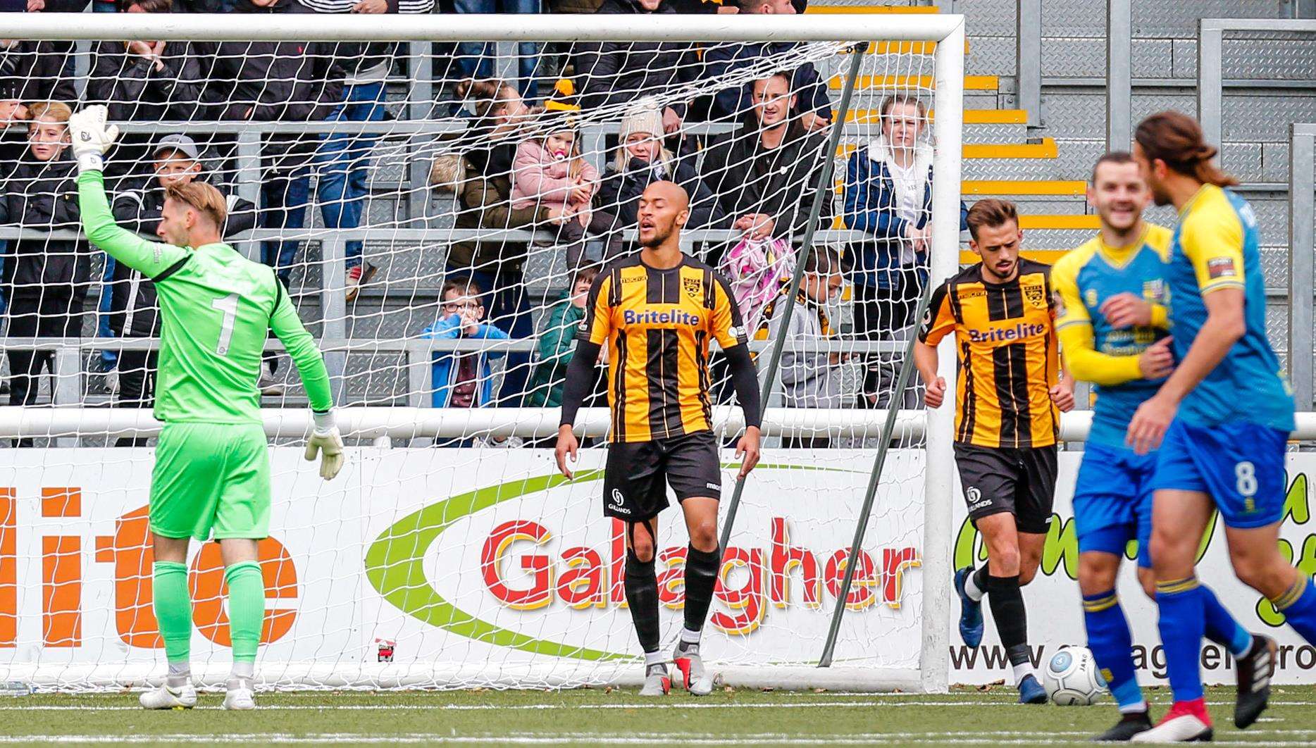 Keeper Lee Worgan fumes as the hosts concede a second five minutes later Picture: Matthew Walker