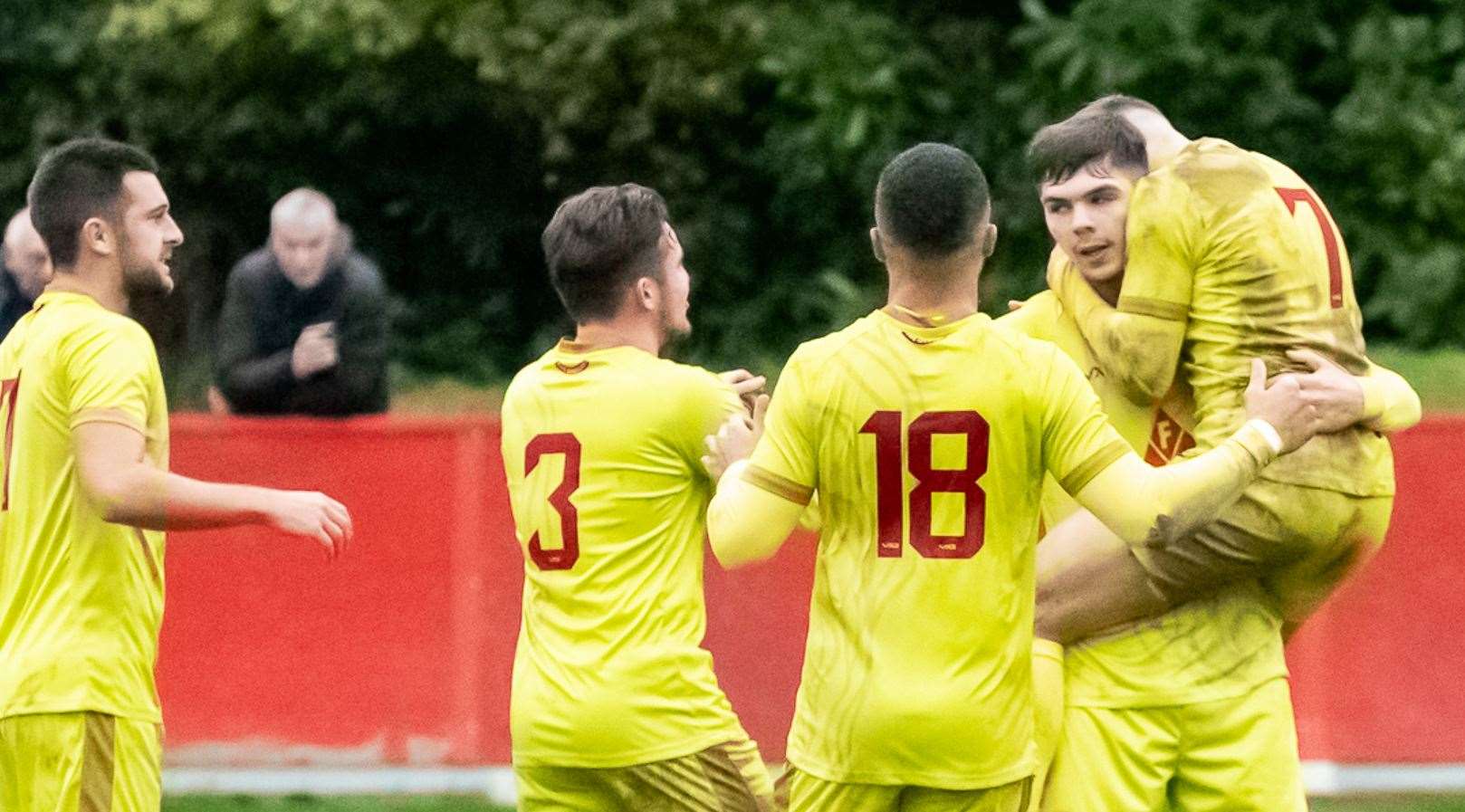 Whitstable celebrating Harvey Smith's penalty. Picture: Les Biggs