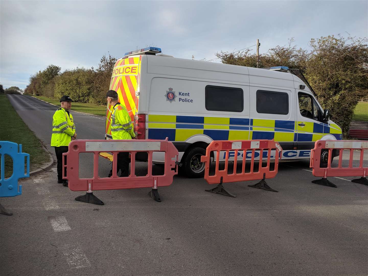 Police have closed Scratchers Lane. Picture: Grant Falvey