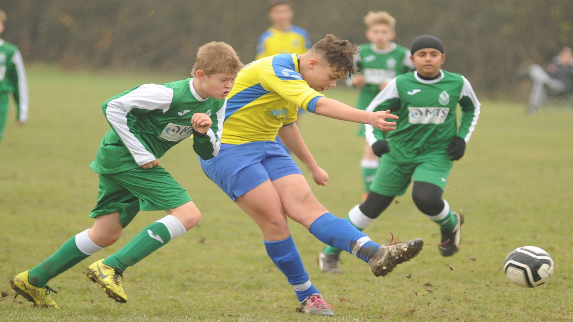 Strood 87 under-14s go for goal against Horsted Youth Picture: Steve Crispe