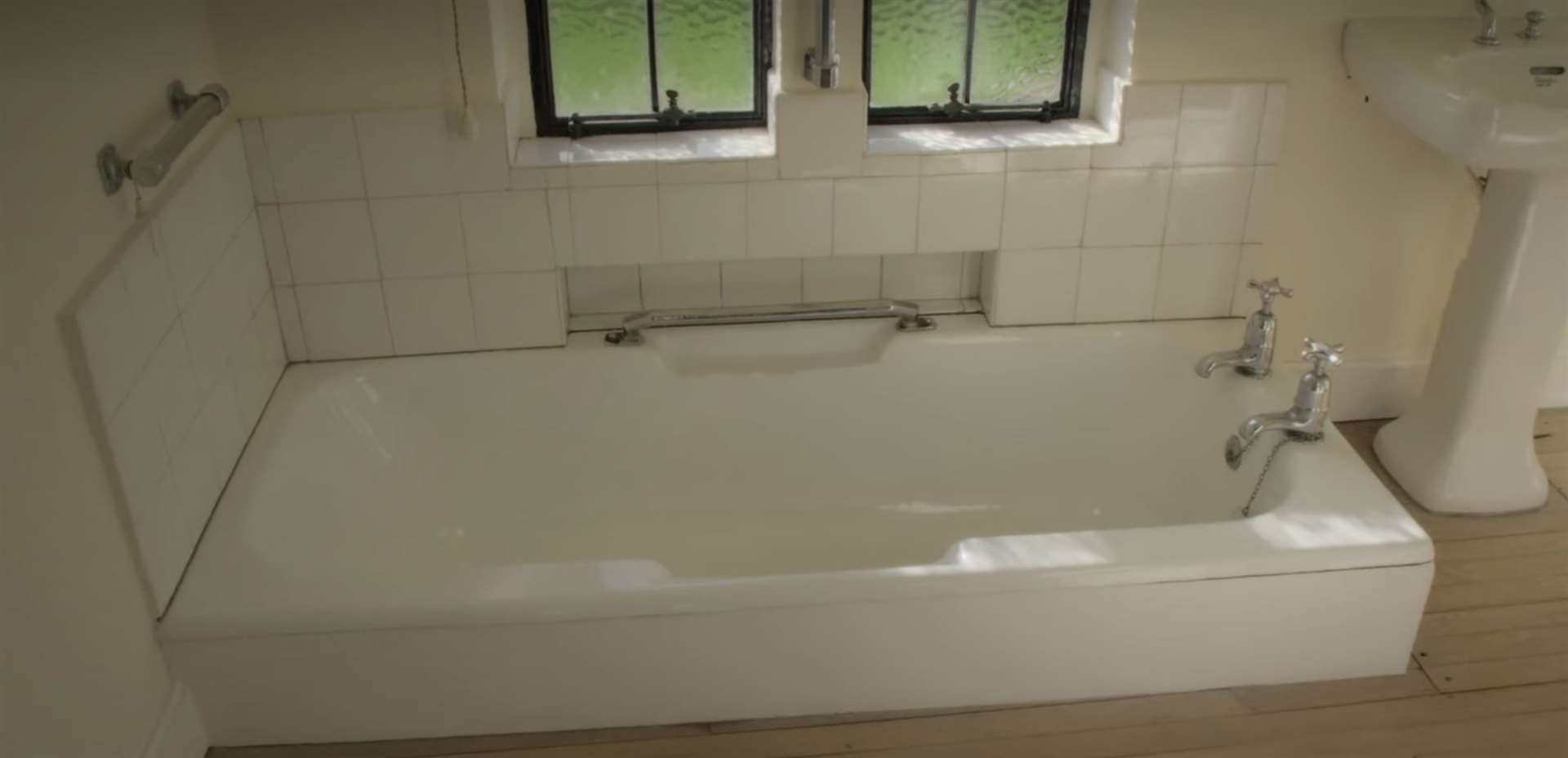 Churchill's secret bathtub. Still from 'Jack Whitehall: Travels With My Father'. Credit: Netflix