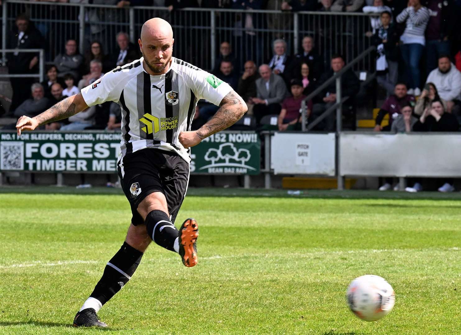 Samir Carruthers saw his penalty saved in Dartford’s Play-off Semi-Final defeat to St Albans earlier this month. Picture: Keith Gillard