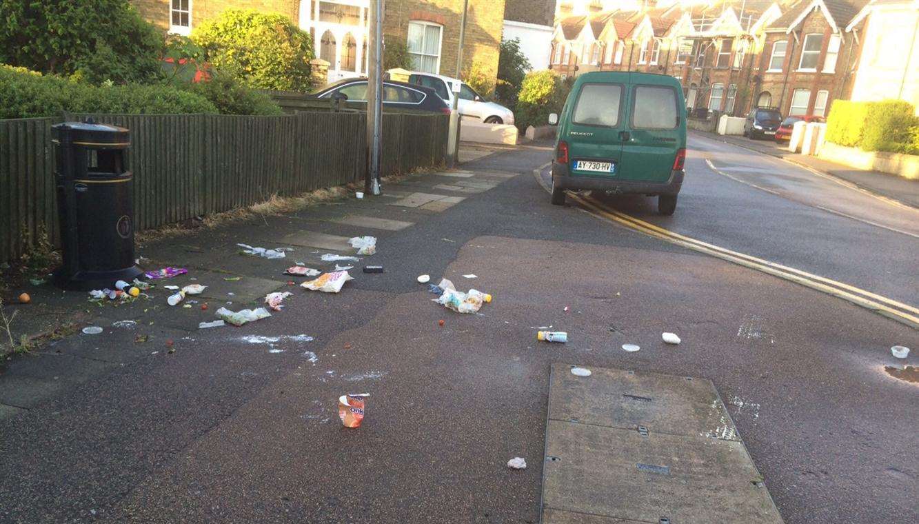 More litter around the bins