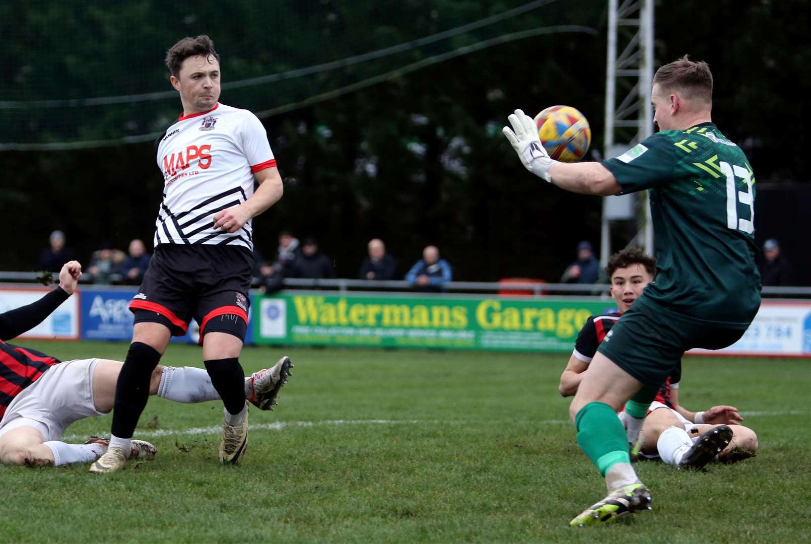 Rory Smith makes it 2-0 to Deal – shortly before coming off with a slight hamstring injury. Picture: Paul Willmott