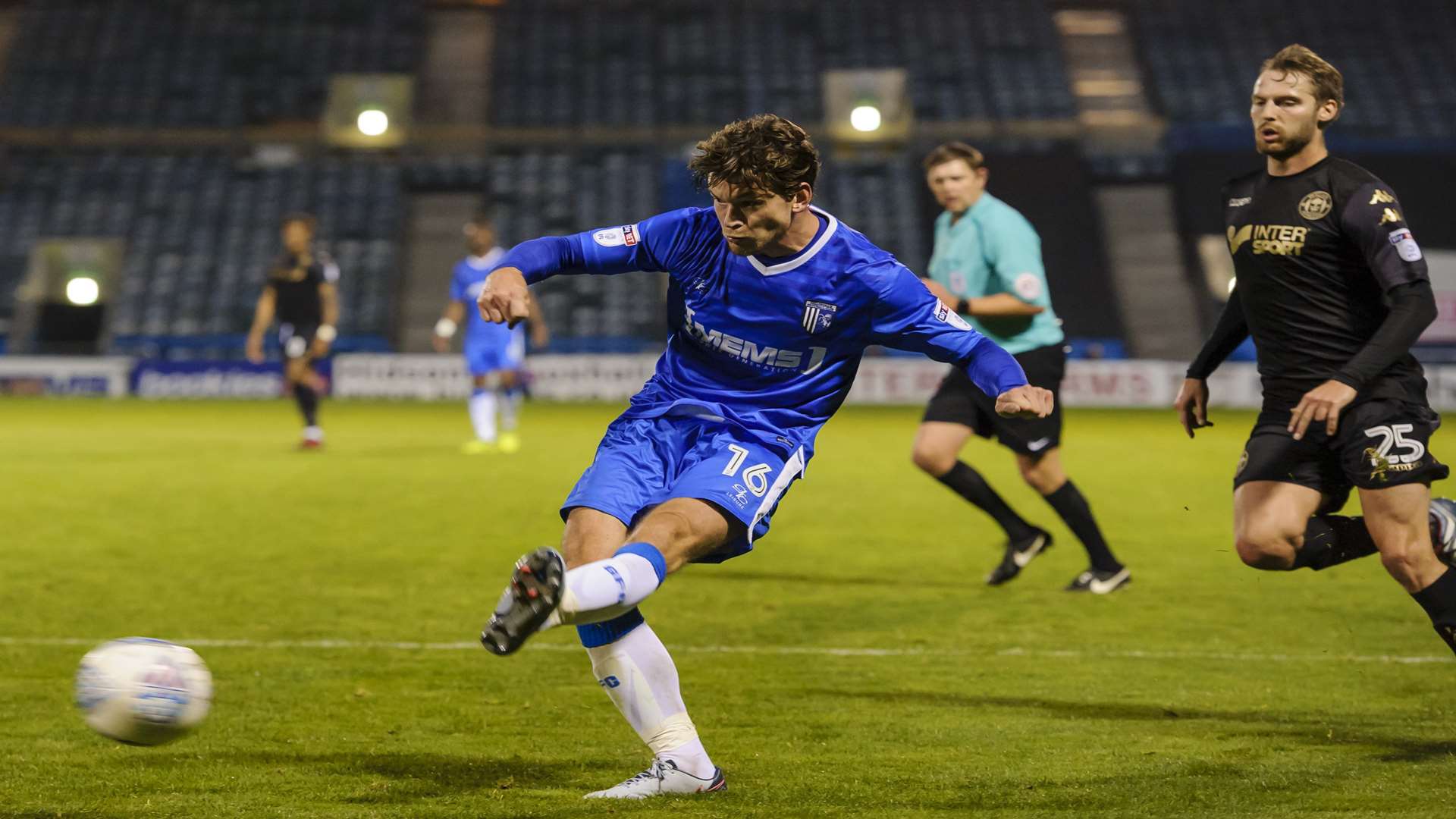 Billy Bingham on the ball Picture: Andy Payton