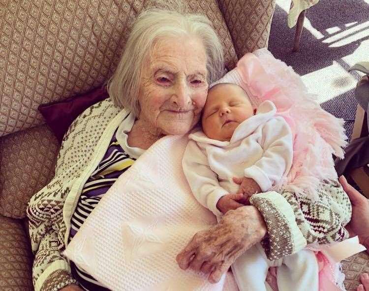 Edith Brittain with great-great granddaughter Cali-Sian Edie Lee in 2020