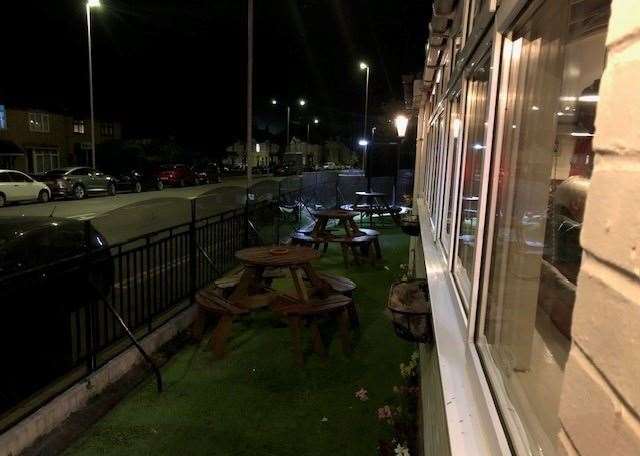 It wasn't a warm evening and there was drizzle in the air so it wasn't surprising no-one was choosing to sit out front