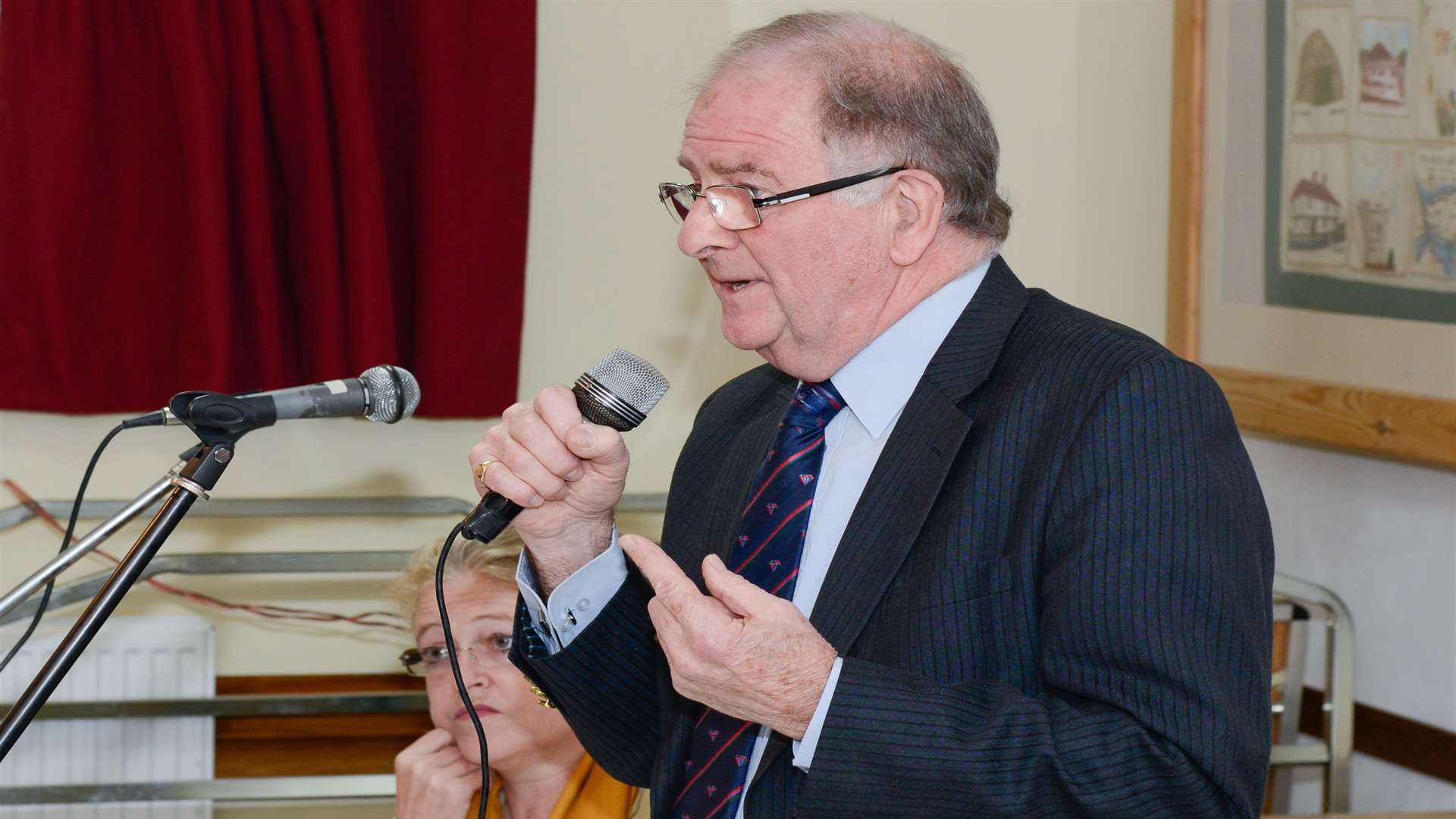 North Thanet MP Sir Roger Gale at a public meeting on the future of Manston Airport