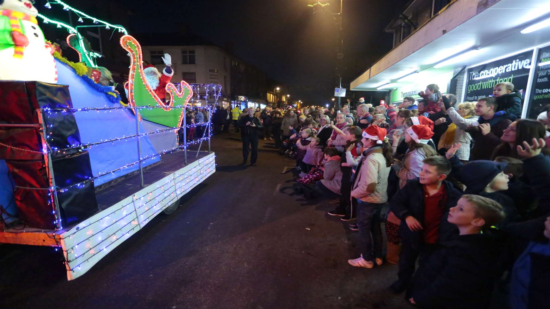 Santa arrives in Snodland