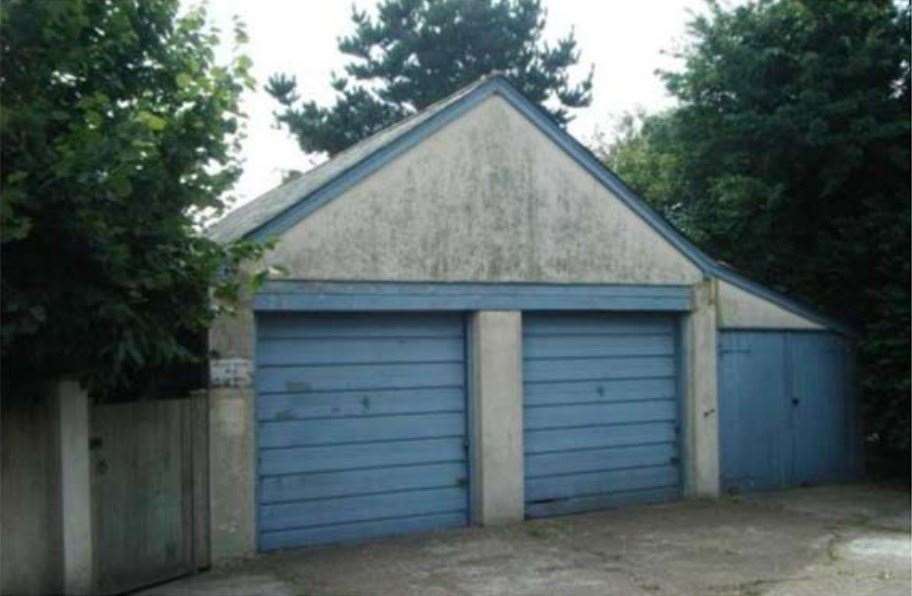 The old garage would be knocked down to make way for the home. Picture: APX Architecture