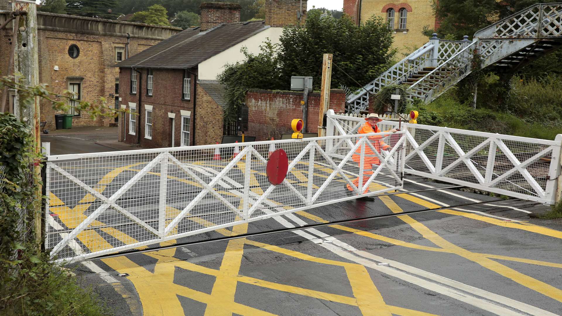 East Farleigh level crossing