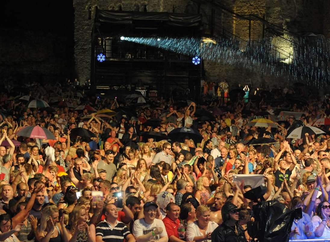 Crowds at Rochester Castle for a UB40 concert