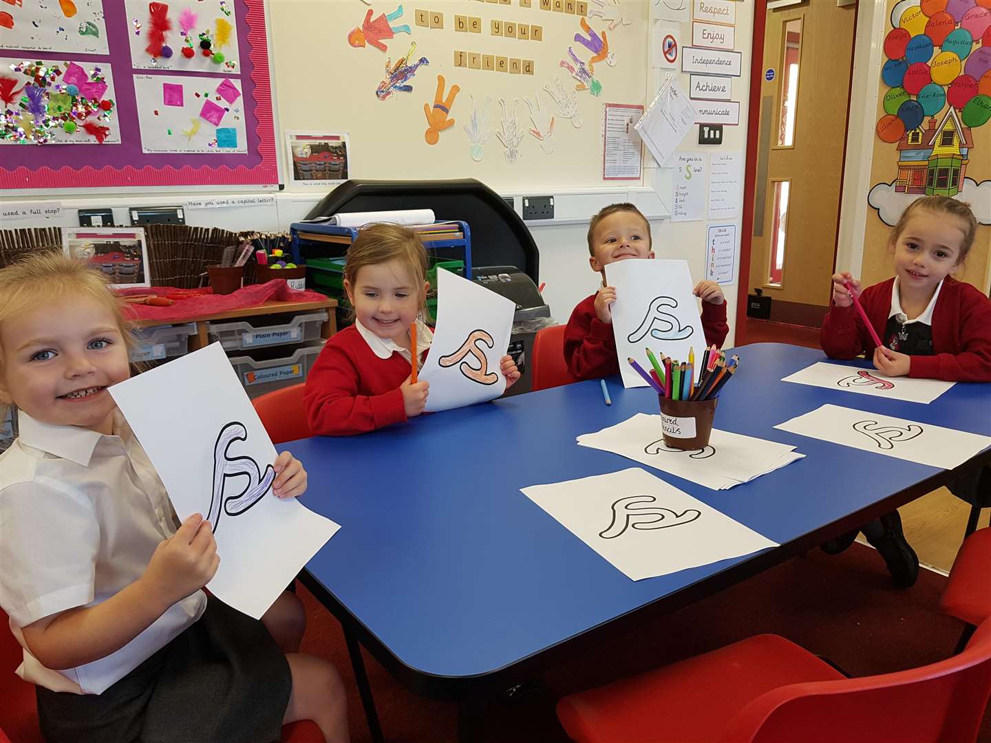 In the new building at Riverside Primary School -Summer, Lottie, Ethan and Harper (4349739)