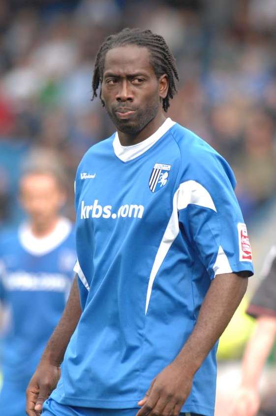 Mark McCammon in action for Gillingham