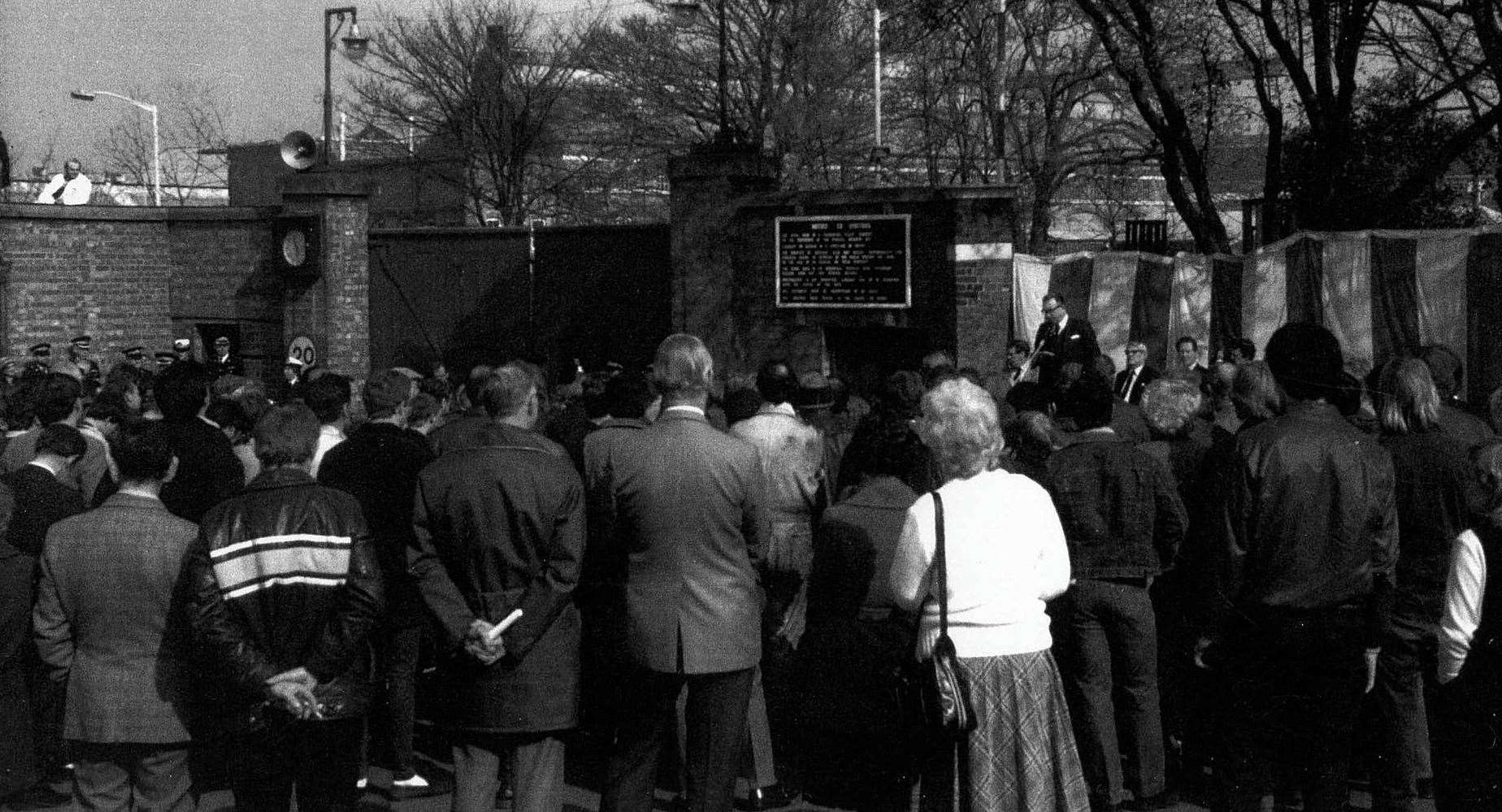 The gates of the Royal Dockyard Chatham closed on 30 March 1984 ending 400 years of the Royal Navy’s presence in Chatham