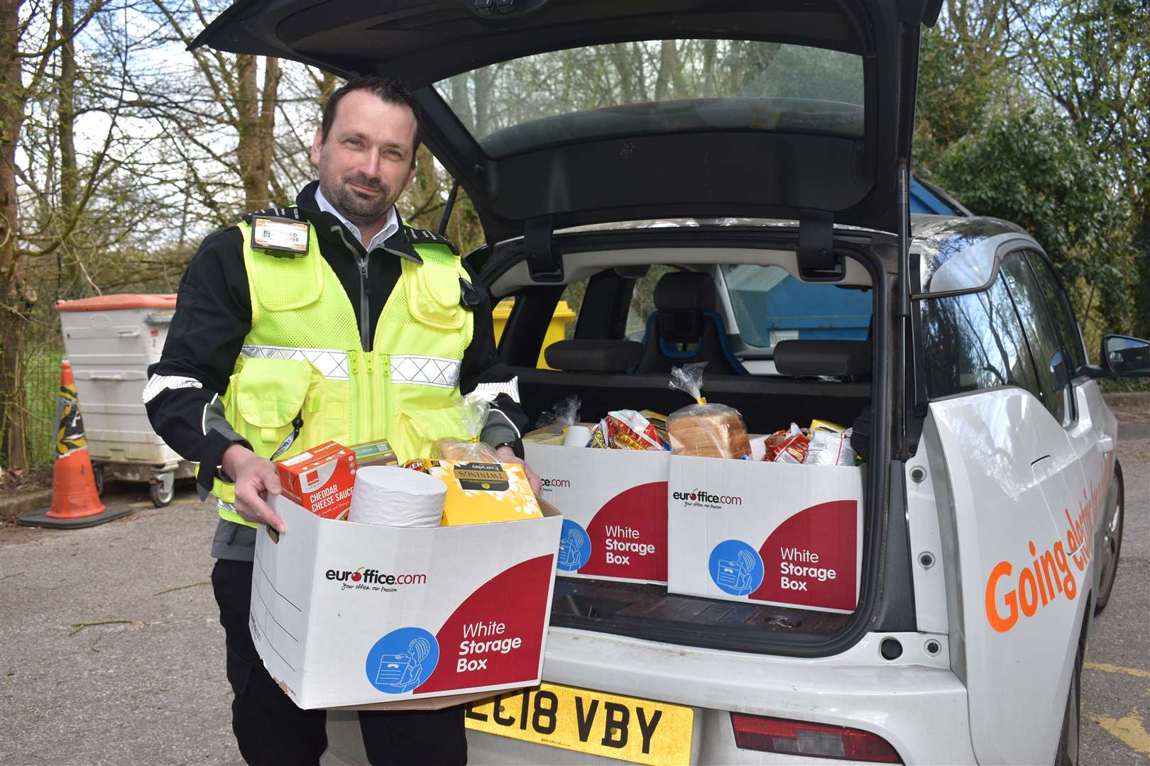 Traffic wardens with Sevenoaks District Council have started delivering essential food boxes (Sevenoaks District Council)