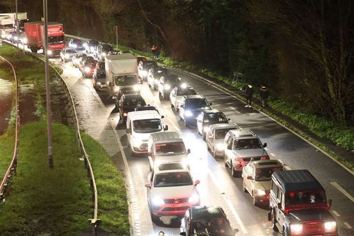 The queues on the approach to Winter Wonderland (43635344)