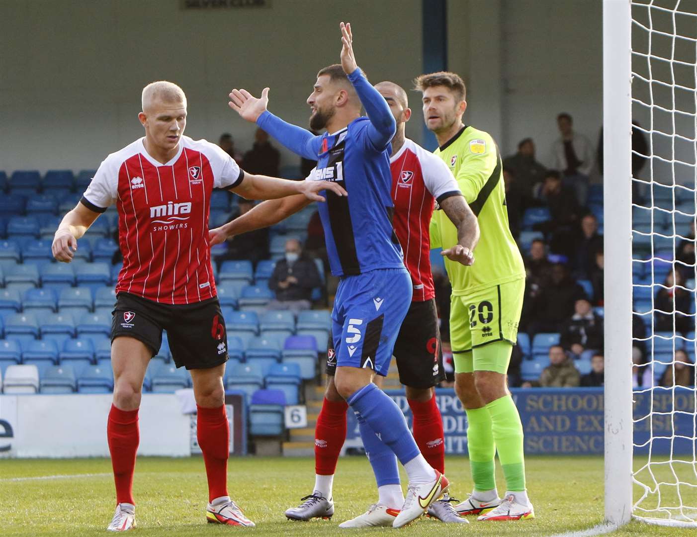 Max Ehmer goes up for a corner. Picture: Andy Jones