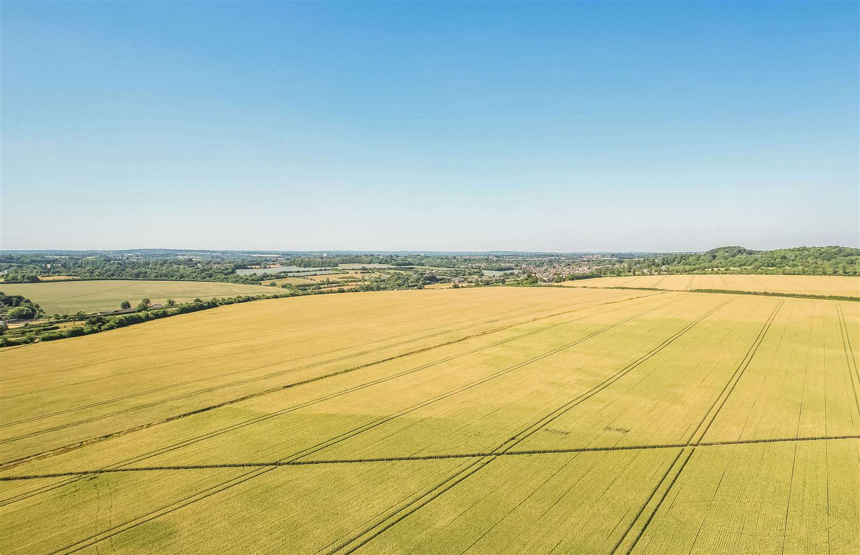 The land extends to an area of about 285.75 acres. Photo: Hobbs Parker