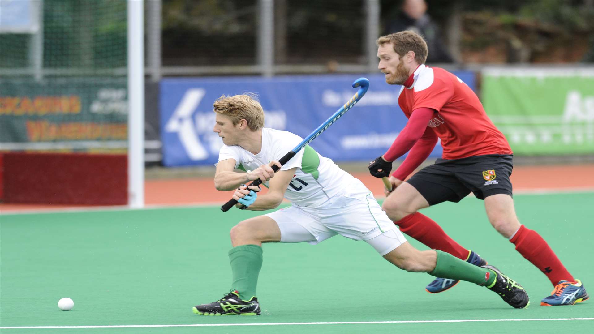 Canterbury's Craig Boyne and Holcombe's Ali Bray. Picture: Tony Flashman.