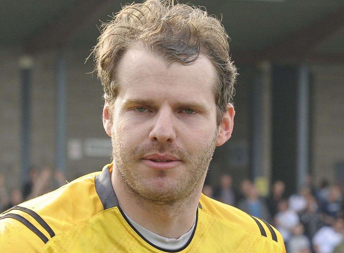 Former Dartford and Gillingham goalkeeper Alan Julian will be Josh Williams’ new boss at Hampton & Richmond Borough. Picture: Andy Payton