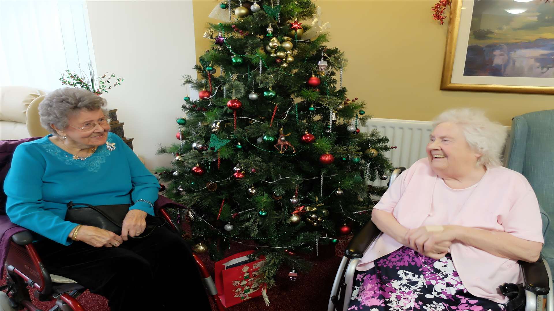 Anne Richardson with sister Mavis.