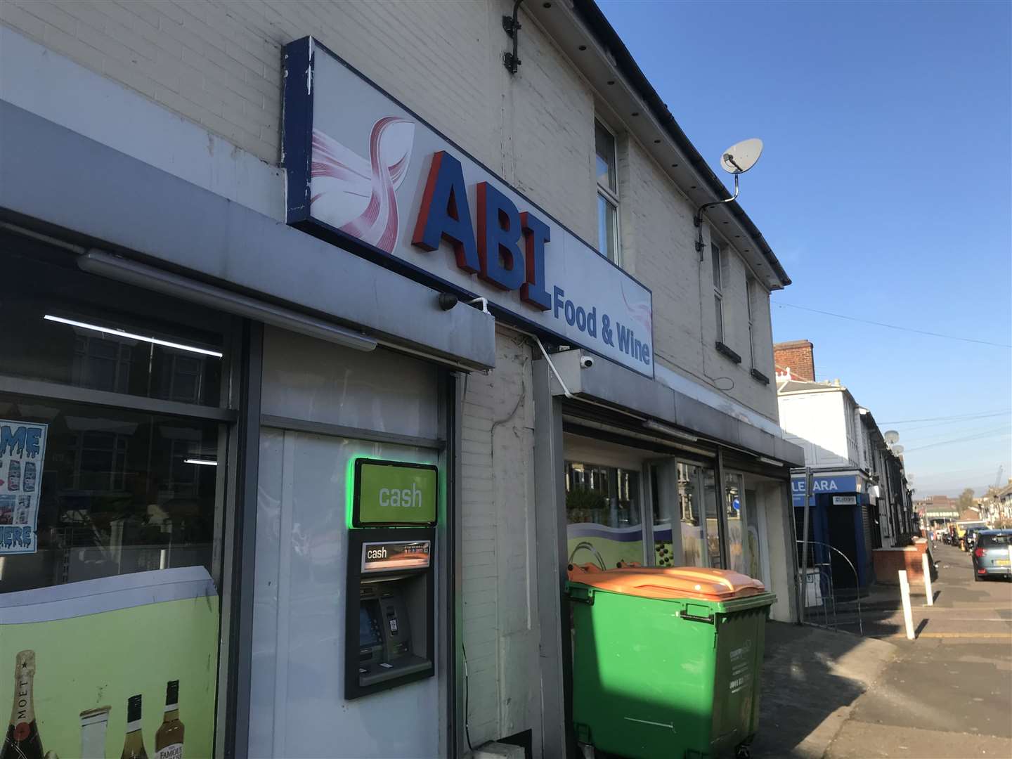 ABI Food & Wine in Luton Road