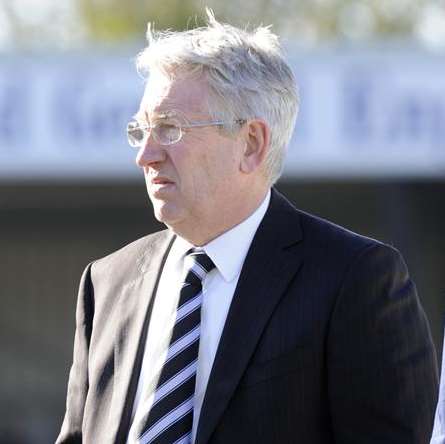 Dover manager Chris Kinnear