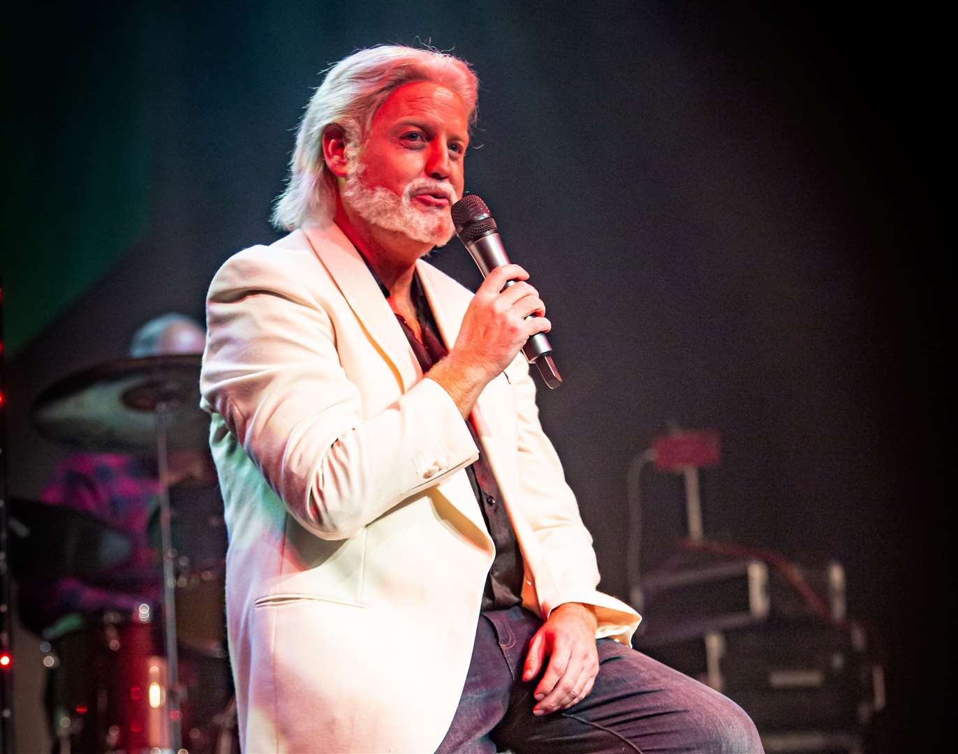 Andy Crust performing as Kenny Rogers. Photo: Sarah Jayne