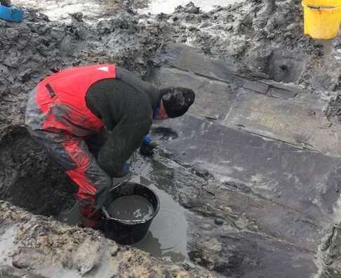 Excavation work on the shipwreck at Tankerton