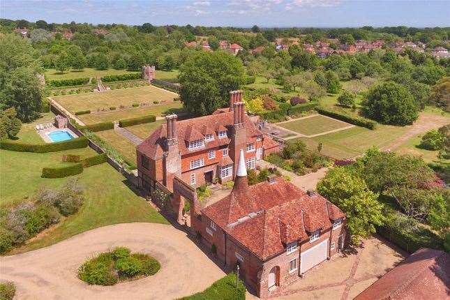 Eight-bed detached house in Oaks Road, Tenterden. Picture: Zoopla / Savills