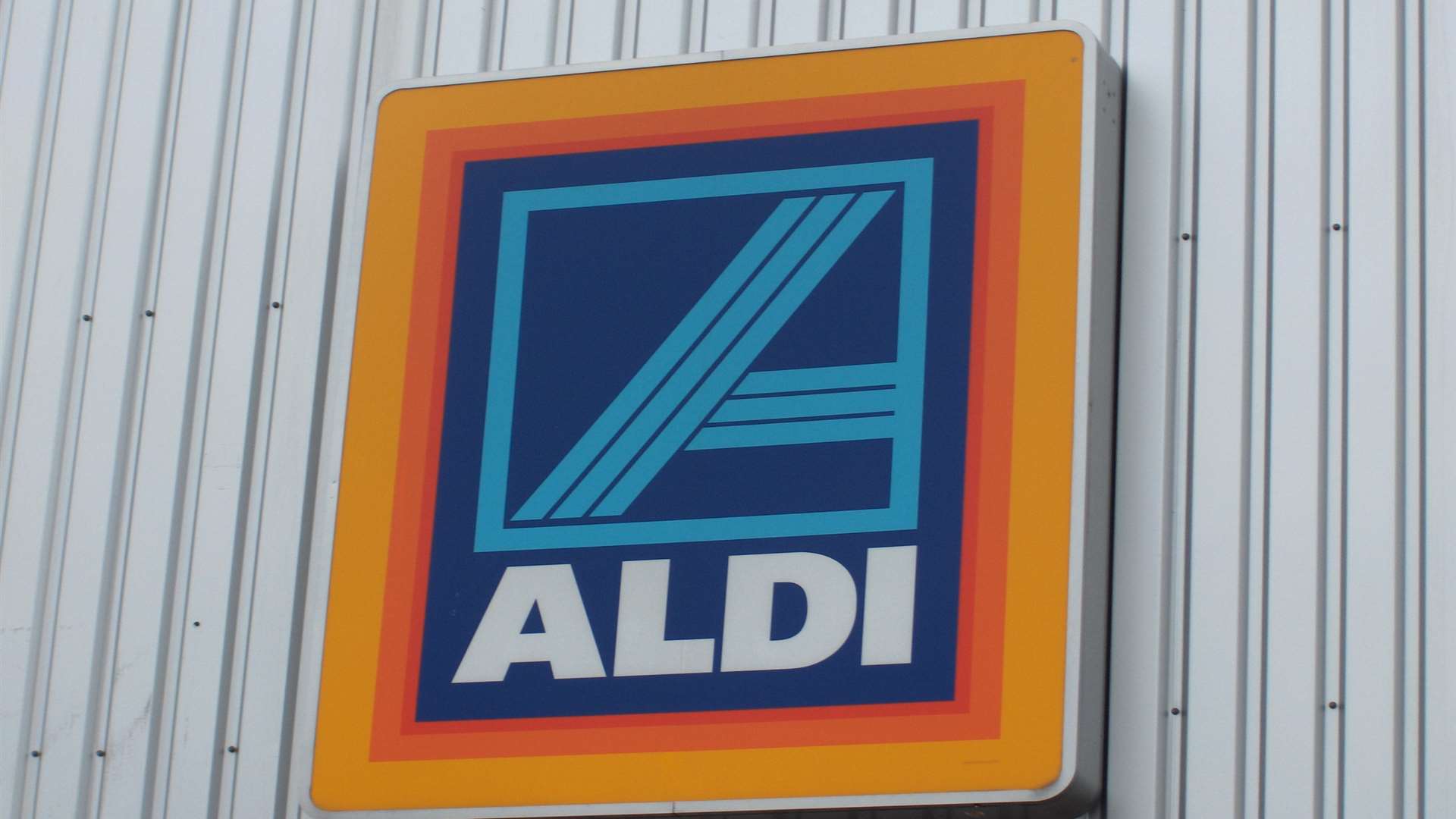 Aldi is hiring apprentices