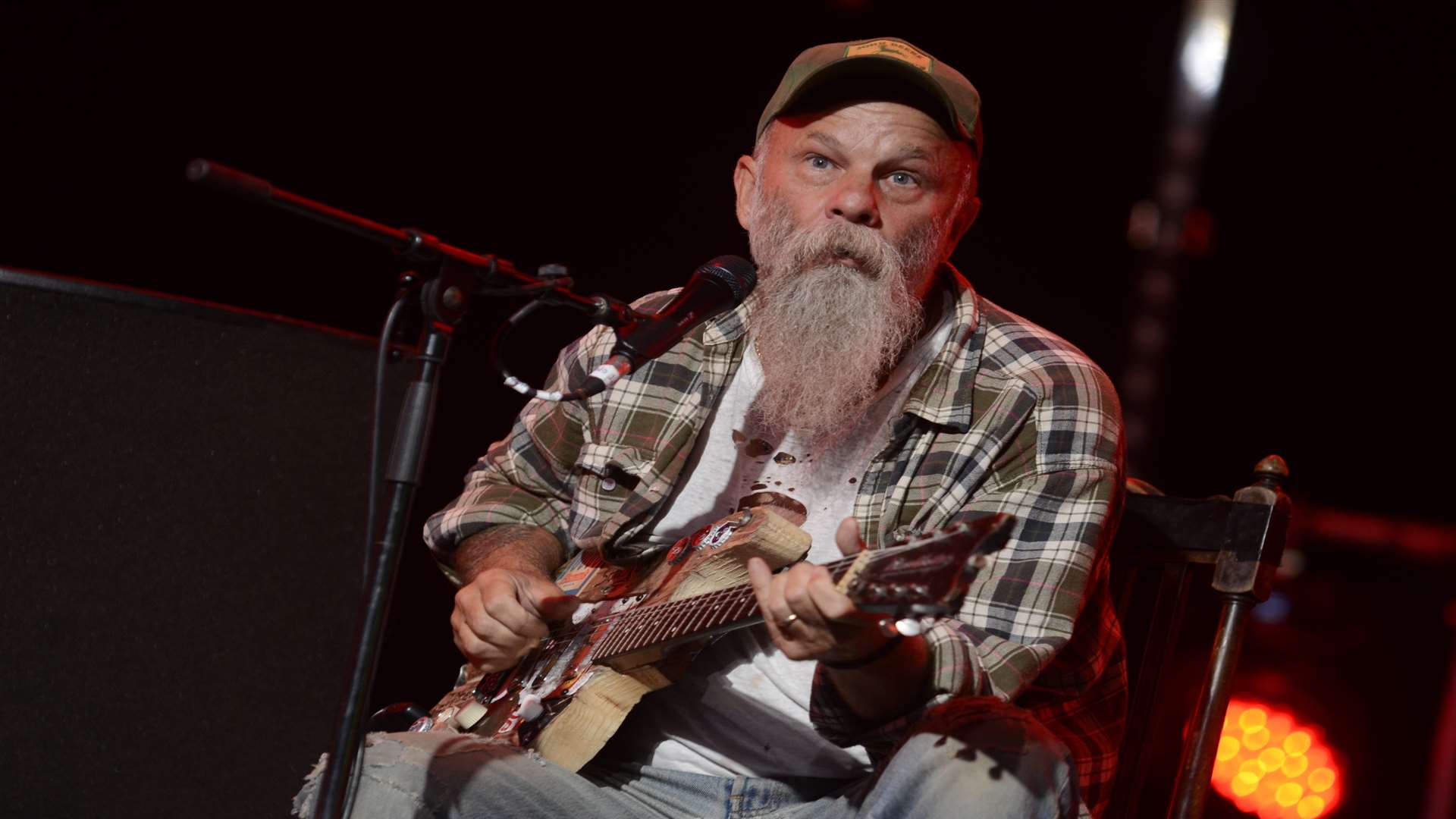 Seasick Steve lit up Folkestone's Leas Cliff Hall last night